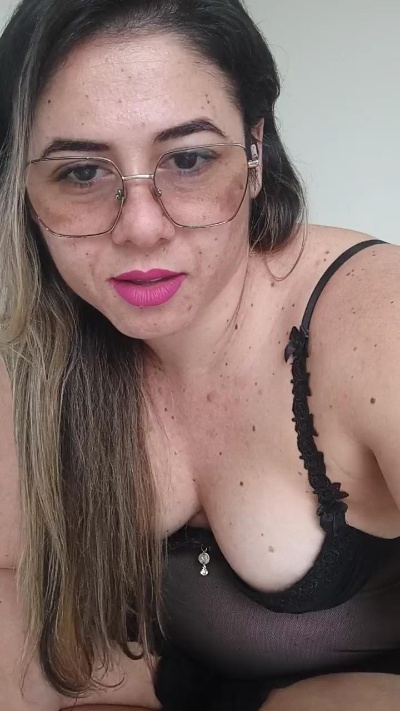 Anjinho_Naynha live cam on Cam4