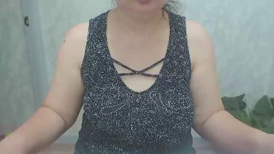 AnnaBum live cam on Cam4
