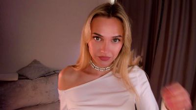 AnnaSwendon live cam on Cam4