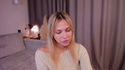 AnnaSwendon live cam on Cam4