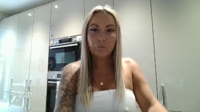 Anna_XOX live cam on Cam4