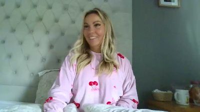 Anna_XOX live cam on Cam4