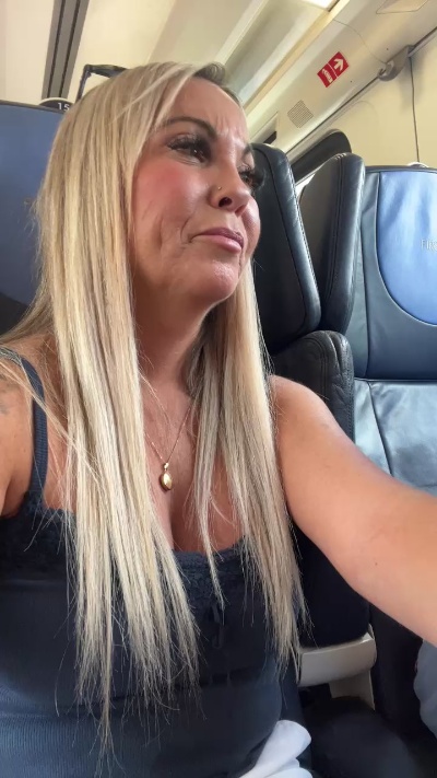 Anna_XOX live cam on Cam4