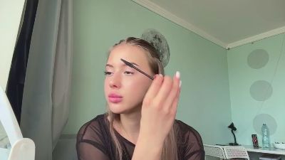 AnnabellRessel live cam on Cam4