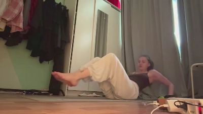 AnnabellRessel live cam on Cam4