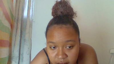 AnnahCaiira live cam on Cam4