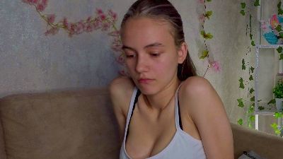 AnnaleeGhamdi live cam on Cam4