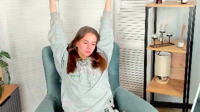 AnnaleeGhamdi live cam on Cam4