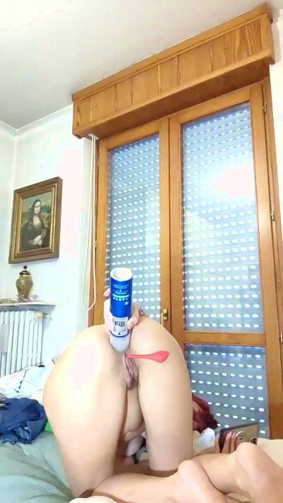 Annarellapika live cam on Cam4