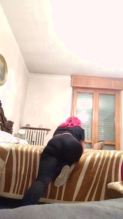 Annarellapika live cam on Cam4