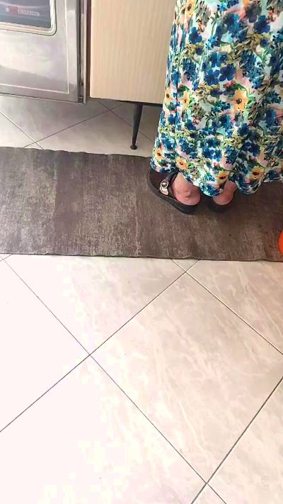 Annarellapika live cam on Cam4
