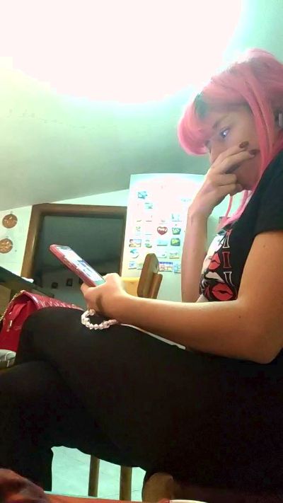 Annarellapika live cam on Cam4
