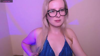Anne777 live cam on Cam4