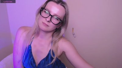 Anne777 live cam on Cam4