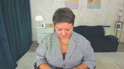 AnneCorlane live cam on Cam4