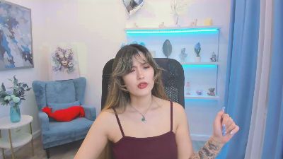 AnneTLi live cam on Cam4