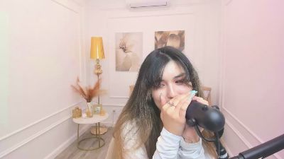 AnneTLi live cam on Cam4
