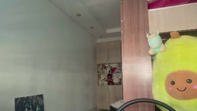 AnnelieseLaino live cam on Cam4