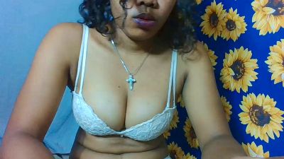 Annick live cam on Cam4