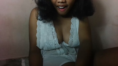 Annick live cam on Cam4