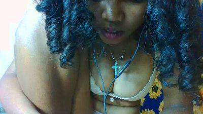 Annick live cam on Cam4
