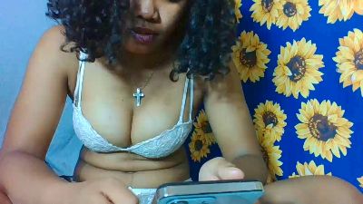 Annick live cam on Cam4