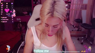 AnnieGOld live cam on Cam4