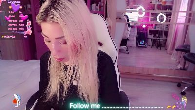 AnnieGOld live cam on Cam4