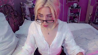 AnnieGOld live cam on Cam4