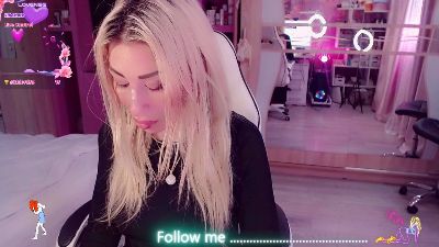 AnnieGOld live cam on Cam4