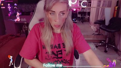AnnieGOld live cam on Cam4
