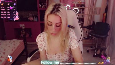 AnnieGOld live cam on Cam4