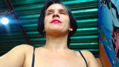 Anniee_luna20 live cam on Cam4