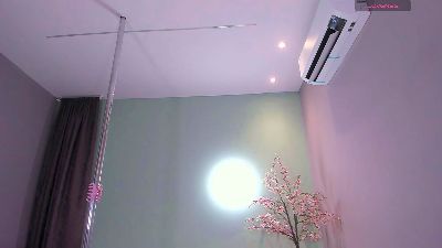 Anny_cute01 live cam on Cam4