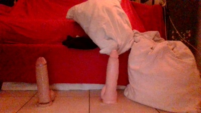 Anonymous7575 live cam on Cam4