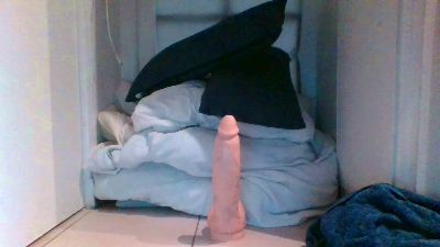 Anonymous7575 live cam on Cam4