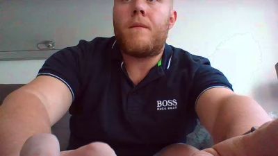 AnonymousChub live cam on Cam4