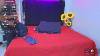 Anthonelaa__ live cam on Cam4