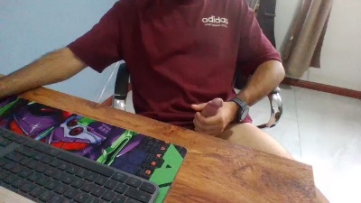 AnthonyCr19 live cam on Cam4