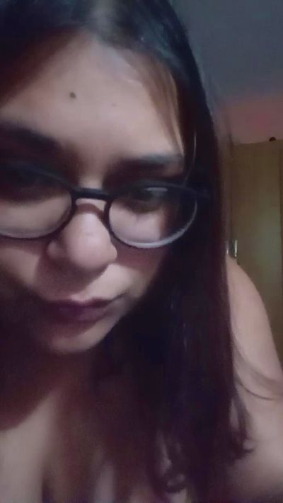 Antobella29 live cam on Cam4