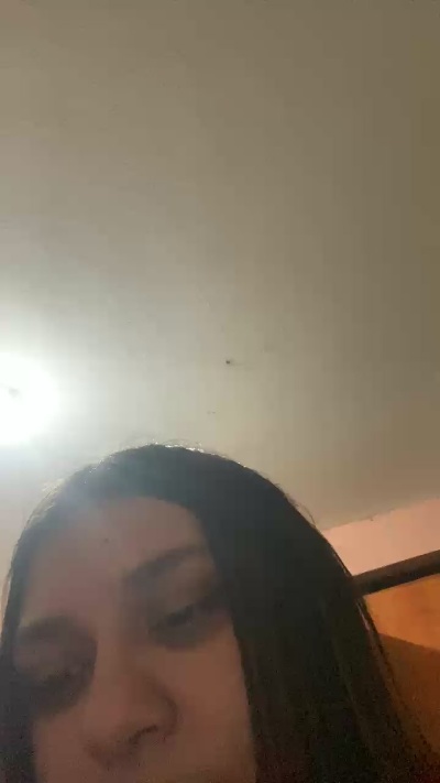 Antobella29 live cam on Cam4
