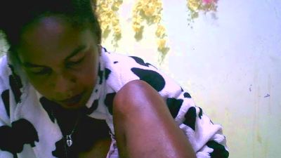 Antoinella34 live cam on Cam4
