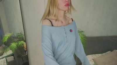 AntoinetteCobos live cam on Cam4