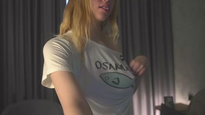 AntoinetteCobos live cam on Cam4