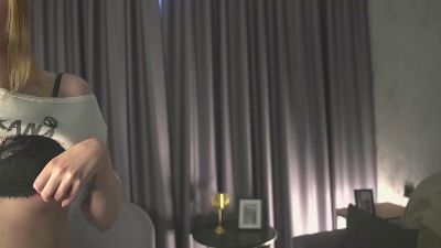 AntoinetteCobos live cam on Cam4