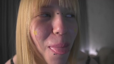 AntoinetteCobos live cam on Cam4
