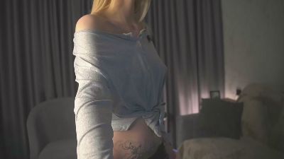 AntoinetteCobos live cam on Cam4