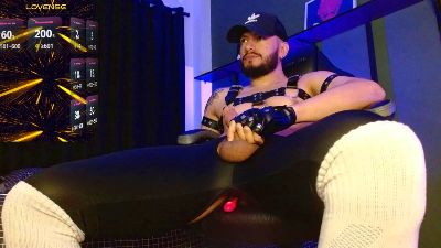 Antoncastle_87 live cam on Cam4