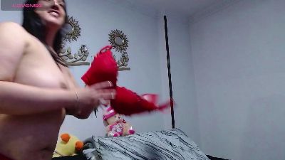 Antonela_col live cam on Cam4