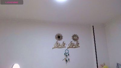 Antonela_col live cam on Cam4